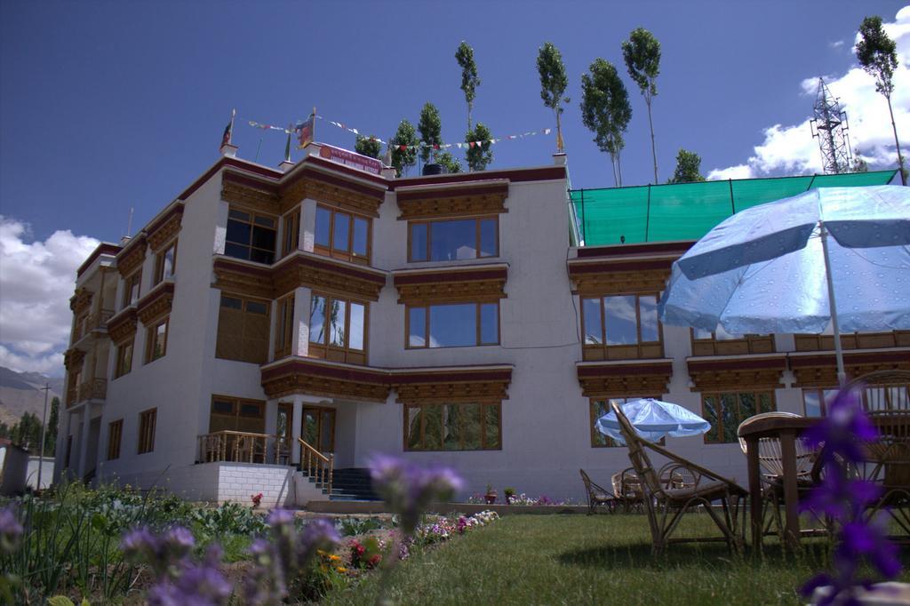 Ladakh Himalayan Retreat Hotel Leh Exterior photo